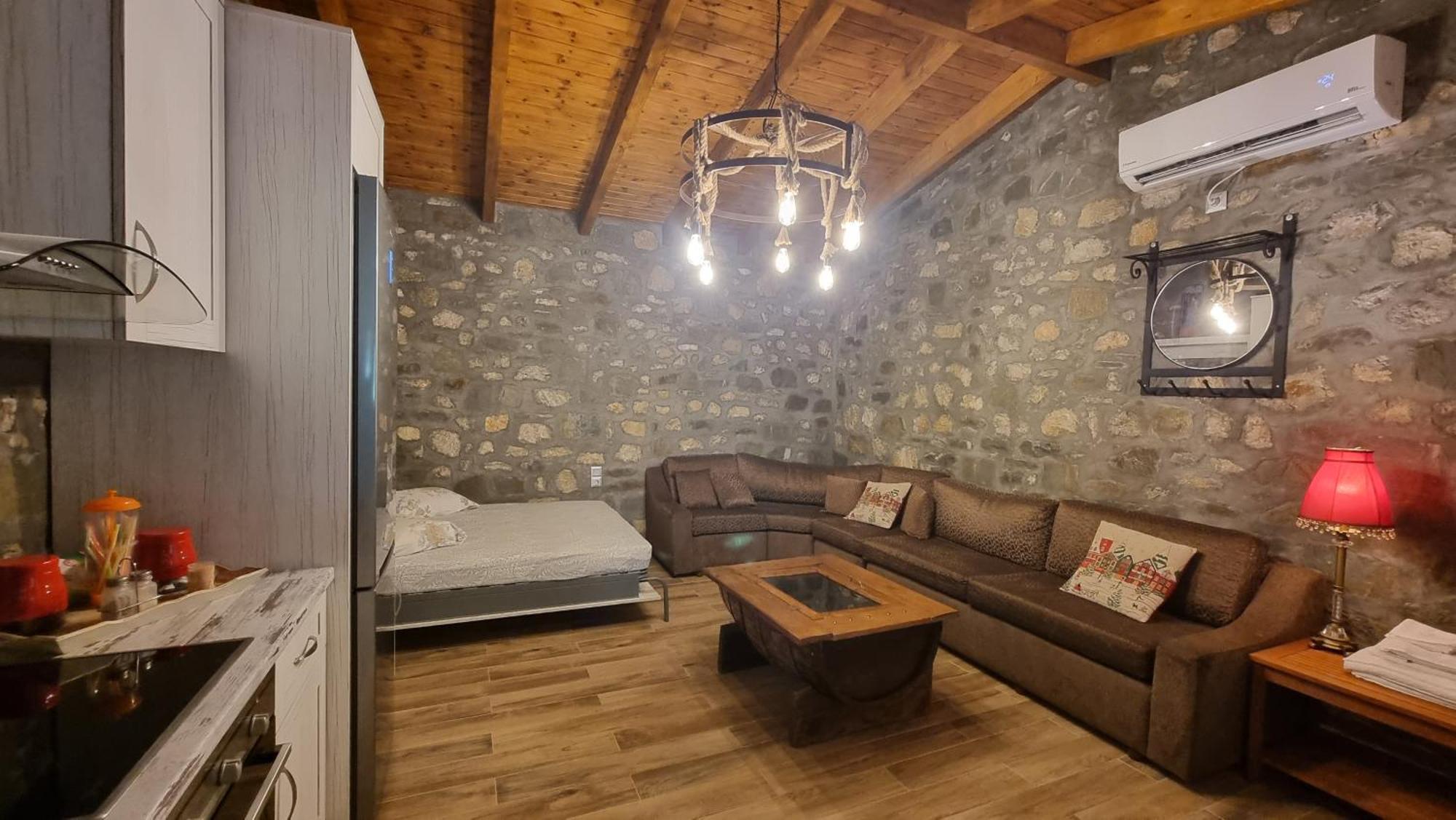 House With Big Garden And Barbeque In Nature Vourgareli Extérieur photo